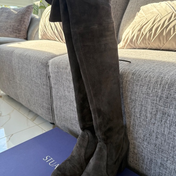 Stuart Weitzman Tieland dark Gray size 6 - Picture 7 of 10